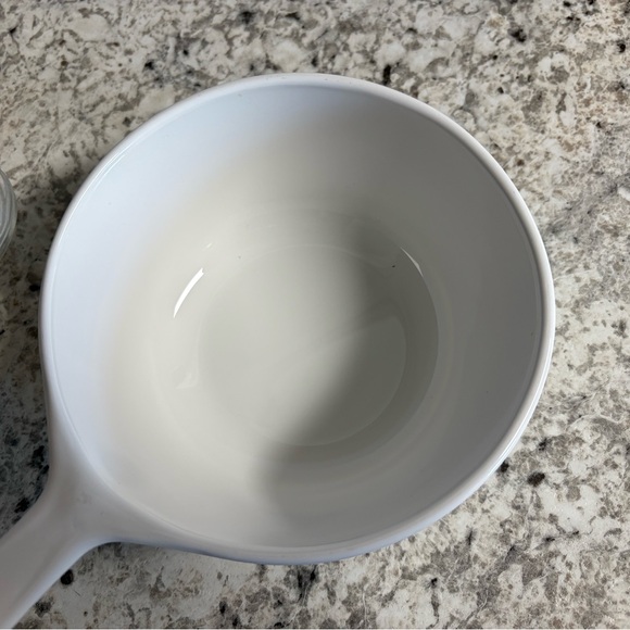 Vintage CorningWare P-82-B 1.5 pint saucepan or skillet with lid - Picture 7 of 11